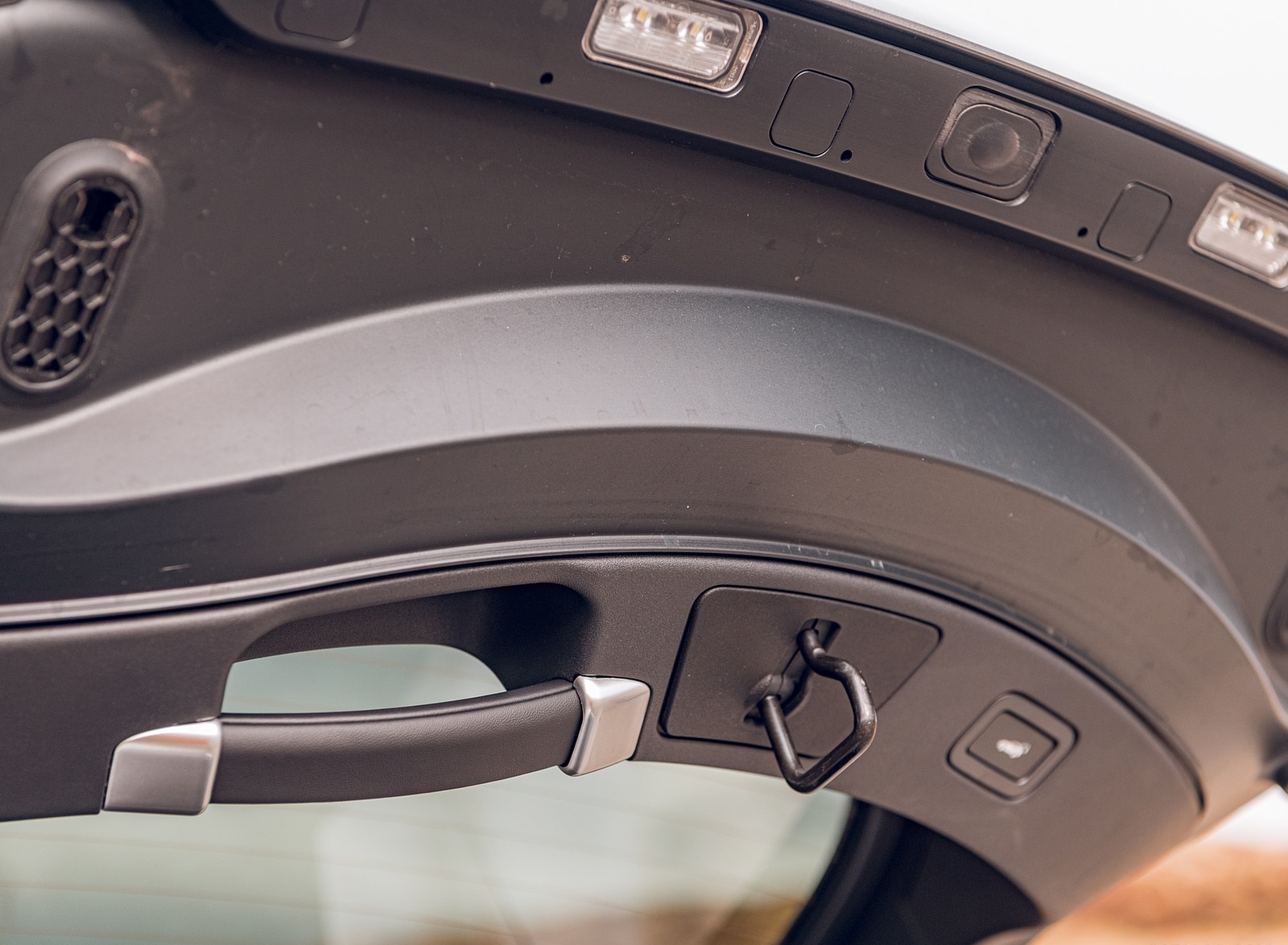 2021 Jaguar F-TYPE Coupe R-Dynamic P450 AWD (Color: Eiger Grey) Detail Wallpapers #55 of 143