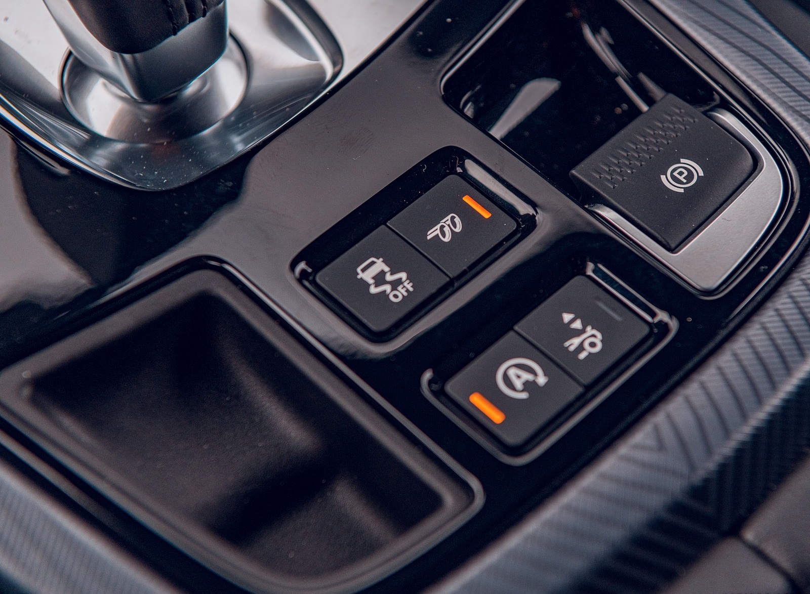 2021 Jaguar F-TYPE Coupe R-Dynamic P450 AWD (Color: Eiger Grey) Interior Detail Wallpapers #57 of 143