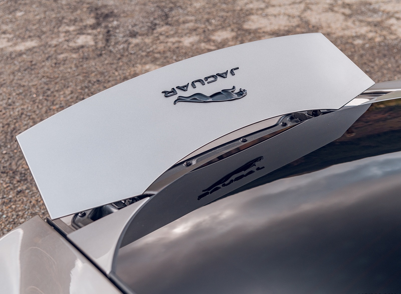 2021 Jaguar F-TYPE Coupe R-Dynamic P450 AWD (Color: Eiger Grey) Spoiler Wallpapers #37 of 143