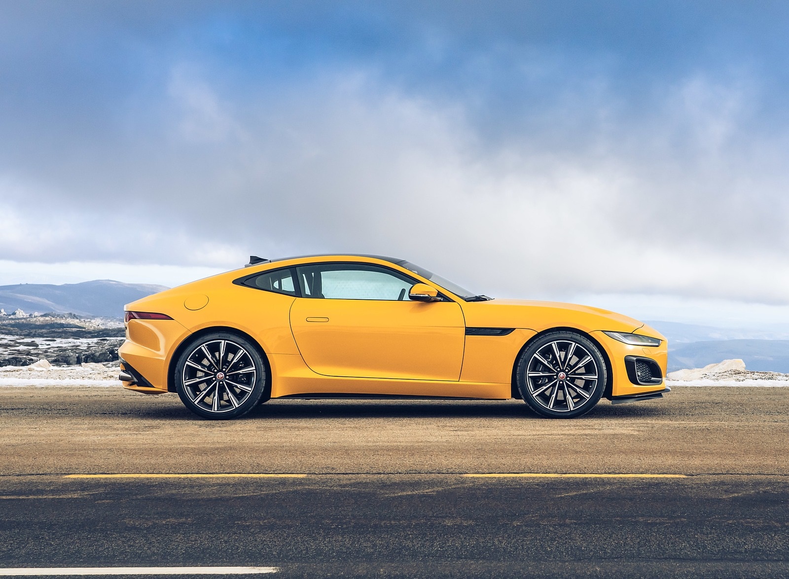 2021 Jaguar F-TYPE R Coupe AWD (Color: Sorrento Yellow) Side Wallpapers #88 of 143