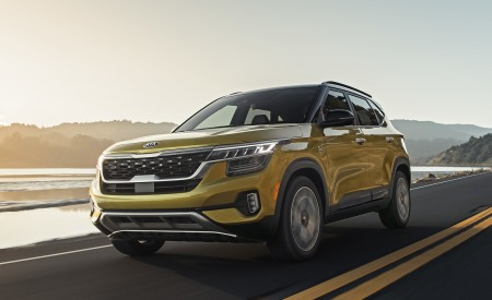 2021 Kia Seltos Front Three-Quarter Wallpapers 450x275 (33)