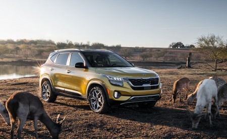 2021 Kia Seltos Front Three-Quarter Wallpapers 450x275 (8)