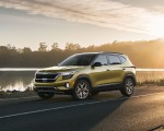 2021 Kia Seltos Front Three-Quarter Wallpapers 150x120 (34)