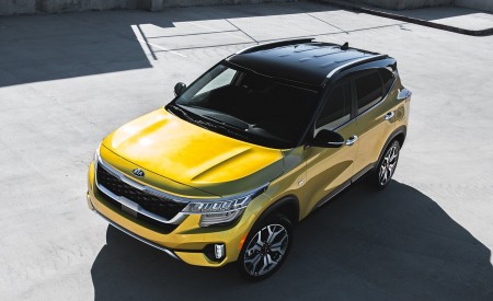 2021 Kia Seltos Front Three-Quarter Wallpapers 450x275 (14)