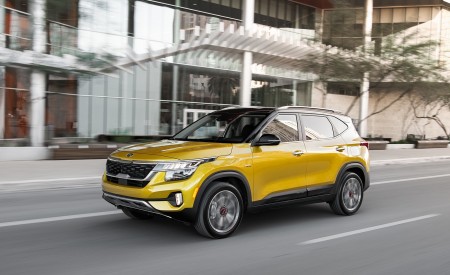 2021 Kia Seltos Front Three-Quarter Wallpapers 450x275 (3)