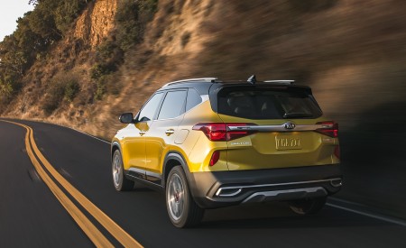 2021 Kia Seltos Rear Three-Quarter Wallpapers 450x275 (35)