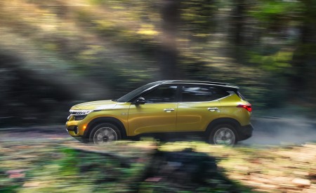 2021 Kia Seltos Side Wallpapers 450x275 (47)