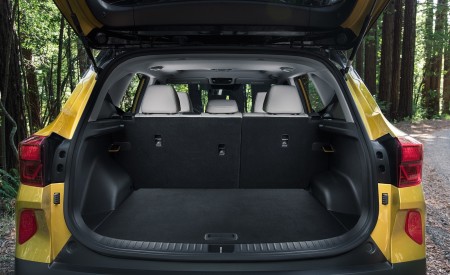 2021 Kia Seltos Trunk Wallpapers 450x275 (74)