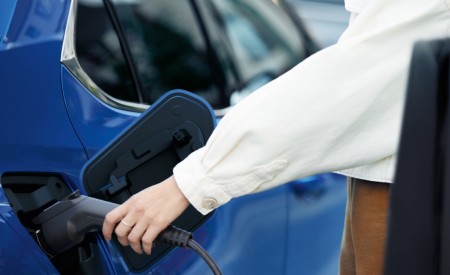 2021 Lexus UX 300e EV (EU-Spec) Charging Wallpapers 450x275 (11)