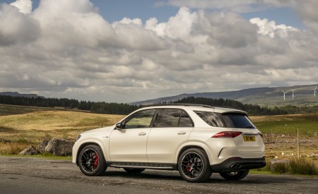 2021 Mercedes-AMG GLE 63 S 4MATIC (UK-Spec) Rear Three-Quarter Wallpapers 450x275 (49)