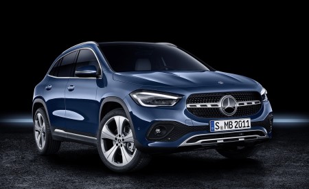 2021 Mercedes-Benz GLA Edition1 Progressive Line (Color: Galaxy Blue) Front Three-Quarter Wallpapers 450x275 (94)
