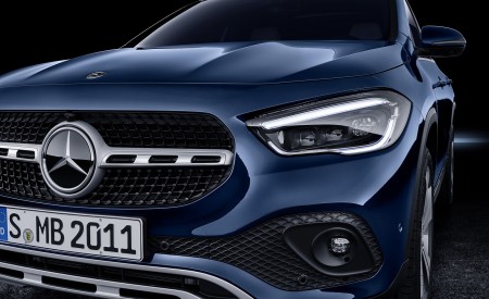 2021 Mercedes-Benz GLA Edition1 Progressive Line (Color: Galaxy Blue) Headlight Wallpapers 450x275 (100)