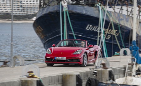2020 Porsche 718 Boxster GTS 4.0 (Color: Carmine Red) Front Wallpapers 450x275 (89)