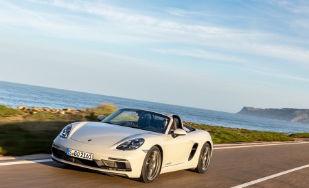 2020 Porsche 718 Boxster GTS 4.0 (Color: Crayon) Front Three-Quarter Wallpapers 450x275 (133)