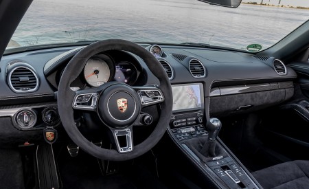 2020 Porsche 718 Boxster GTS 4.0 (Color: Crayon) Interior Wallpapers 450x275 (182)