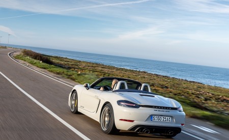 2020 Porsche 718 Boxster GTS 4.0 (Color: Crayon) Rear Three-Quarter Wallpapers 450x275 (137)