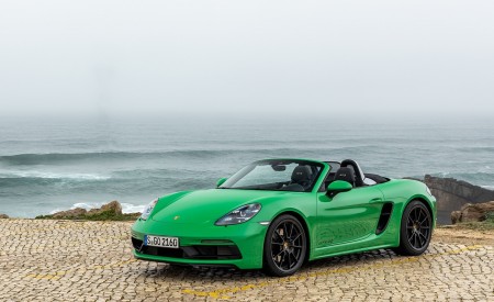 2020 Porsche 718 Boxster GTS 4.0 (Color: Phyton Green) Front Three-Quarter Wallpapers 450x275 (22)