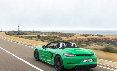 2020 Porsche 718 Boxster GTS 4.0 (Color: Phyton Green) Rear Three-Quarter Wallpapers 450x275 (9)