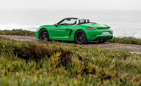 2020 Porsche 718 Boxster GTS 4.0 (Color: Phyton Green) Rear Three-Quarter Wallpapers 450x275 (25)