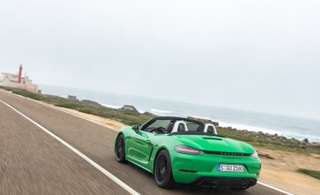 2020 Porsche 718 Boxster GTS 4.0 (Color: Phyton Green) Rear Three-Quarter Wallpapers 450x275 (10)