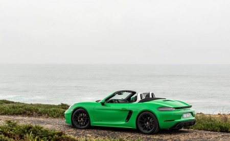 2020 Porsche 718 Boxster GTS 4.0 (Color: Phyton Green) Rear Three-Quarter Wallpapers 450x275 (26)