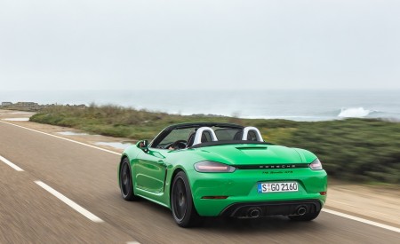 2020 Porsche 718 Boxster GTS 4.0 (Color: Phyton Green) Rear Three-Quarter Wallpapers 450x275 (12)