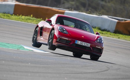 2020 Porsche 718 Cayman GTS 4.0 (Color: Carmine Red) Front Wallpapers 450x275 (18)