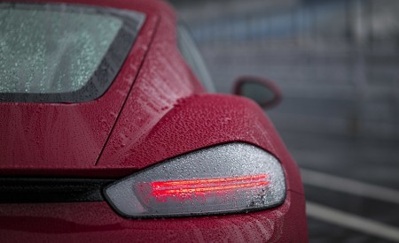 2020 Porsche 718 Cayman GTS 4.0 (Color: Carmine Red) Tail Light Wallpapers 450x275 (41)