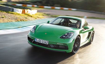 2020 Porsche 718 Cayman GTS 4.0 (Color: Phyton Green) Front Three-Quarter Wallpapers 450x275 (74)