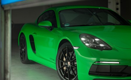 2020 Porsche 718 Cayman GTS 4.0 (Color: Phyton Green) Headlight Wallpapers 450x275 (105)