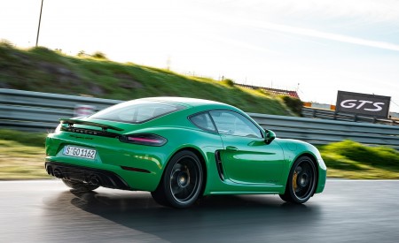 2020 Porsche 718 Cayman GTS 4.0 (Color: Phyton Green) Rear Three-Quarter Wallpapers 450x275 (78)
