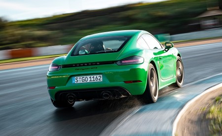 2020 Porsche 718 Cayman GTS 4.0 (Color: Phyton Green) Rear Wallpapers 450x275 (71)