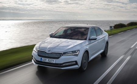 2020 Skoda Superb iV Wallpapers & HD Images