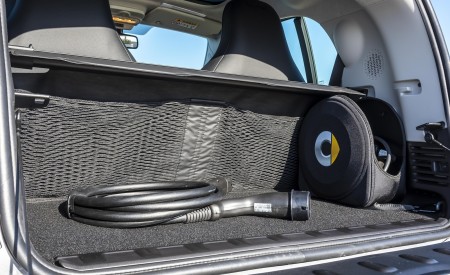 2020 Smart EQ ForTwo Coupe Prime Line (Color: Cool Silver) Trunk Wallpapers 450x275 (31)