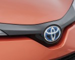 2020 Toyota C-HR Hybrid (Euro-Spec) Badge Wallpapers 150x120