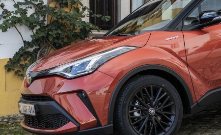 2020 Toyota C-HR Hybrid (Euro-Spec) Detail Wallpapers 450x275 (63)