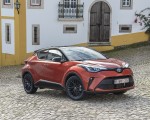 2020 Toyota C-HR Hybrid (Euro-Spec) Front Three-Quarter Wallpapers 150x120