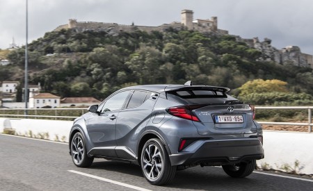 2020 Toyota C-HR Hybrid (Euro-Spec) Rear Three-Quarter Wallpapers 450x275 (145)