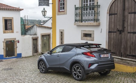 2020 Toyota C-HR Hybrid (Euro-Spec) Rear Three-Quarter Wallpapers 450x275 (146)