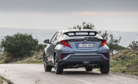 2020 Toyota C-HR Hybrid (Euro-Spec) Rear Wallpapers 450x275 (136)