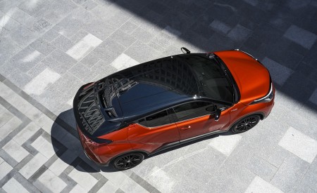 2020 Toyota C-HR Hybrid (Euro-Spec) Top Wallpapers 450x275 (94)
