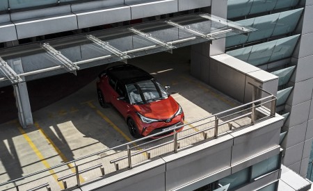 2020 Toyota C-HR Hybrid (Euro-Spec) Top Wallpapers 450x275 (95)