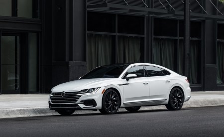 2020 Volkswagen Arteon SEL R-Line Edition (US-Spec) Front Three-Quarter Wallpapers 450x275 (11)