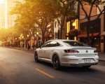 2020 Volkswagen Arteon SEL R-Line Edition (US-Spec) Rear Three-Quarter Wallpapers 150x120 (3)