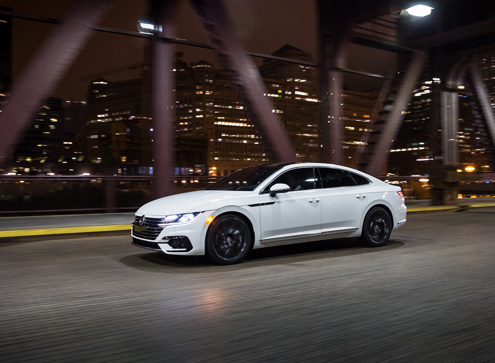 2020 Volkswagen Arteon SEL R-Line Edition (US-Spec) Side Wallpapers (7)