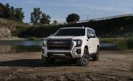 2021 GMC Yukon AT4 Front Wallpapers 450x275 (20)