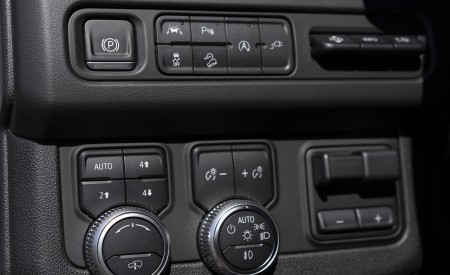 2021 GMC Yukon AT4 Interior Detail Wallpapers 450x275 (28)