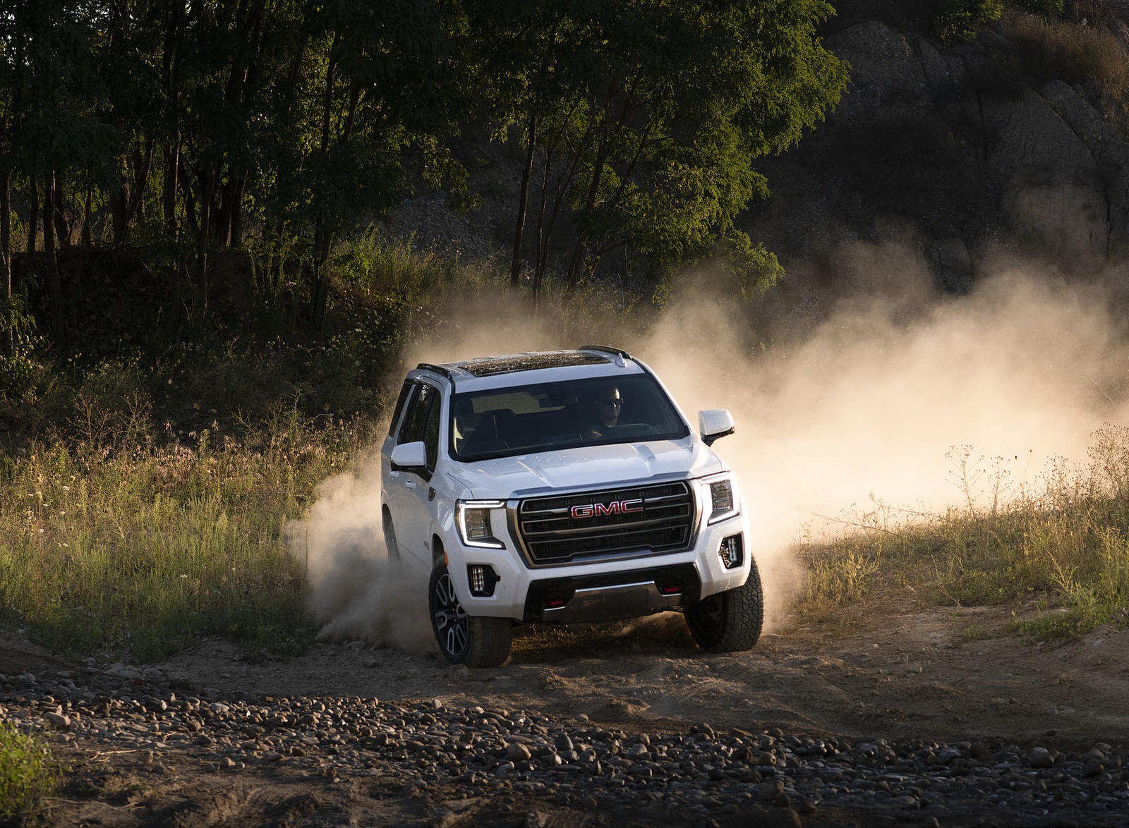 2021 GMC Yukon AT4 Off-Road Wallpapers (13)