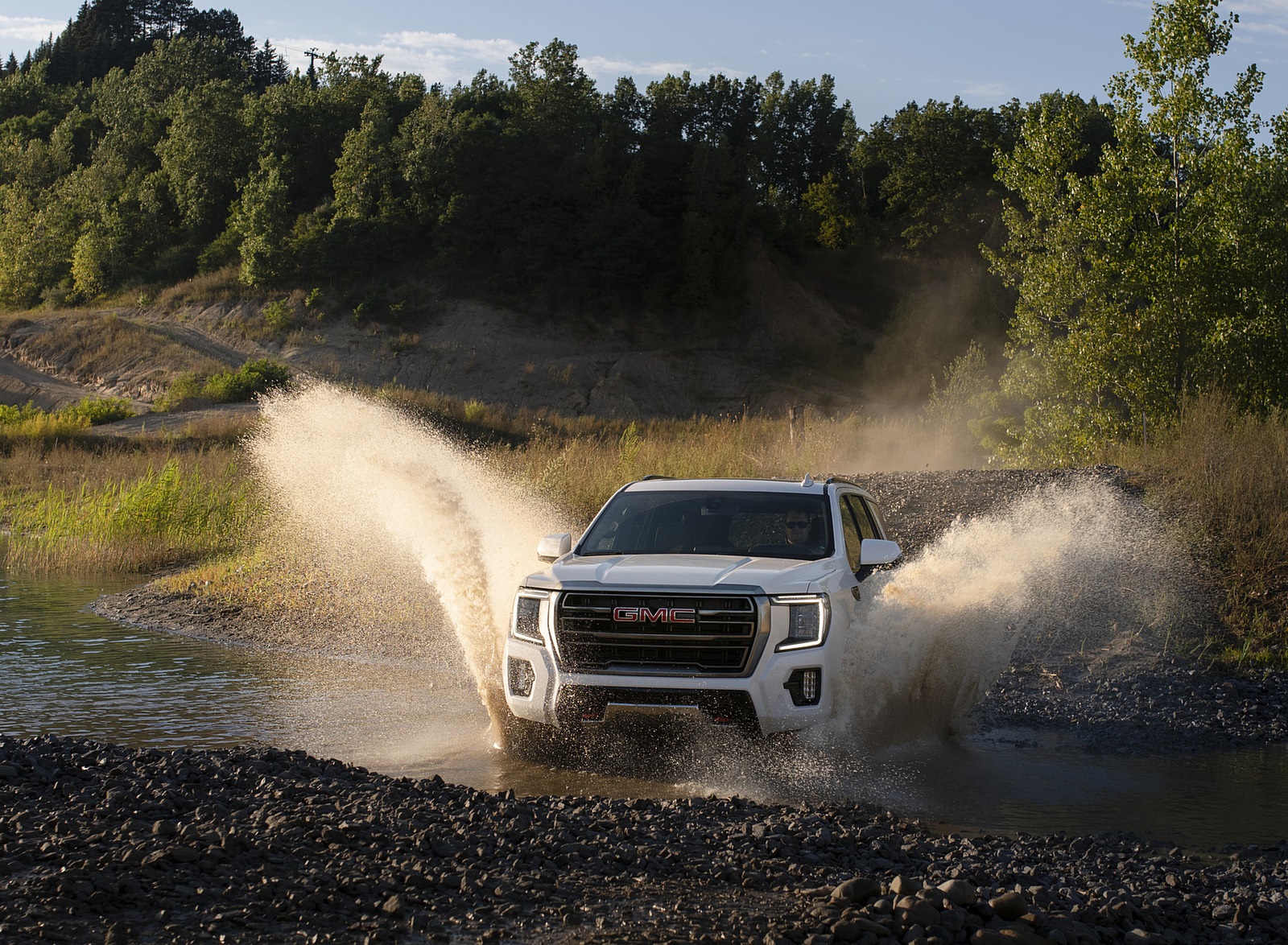 2021 GMC Yukon AT4 Off-Road Wallpapers (14)