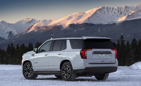 2021 GMC Yukon AT4 Rear Three-Quarter Wallpapers 450x275 (47)